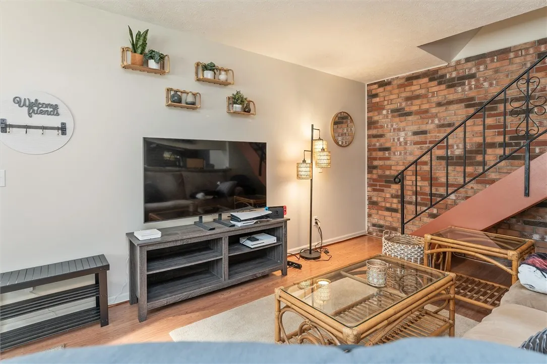 87 Milrace Drive, East Rochester, New York 14445, East Rochester, New York 14445, 2 Bedrooms Bedrooms, 5 Rooms Rooms,1 BathroomBathrooms,Residential Lease,Closed,87 Milrace Drive, East Rochester, New York 14445,0,R1640139