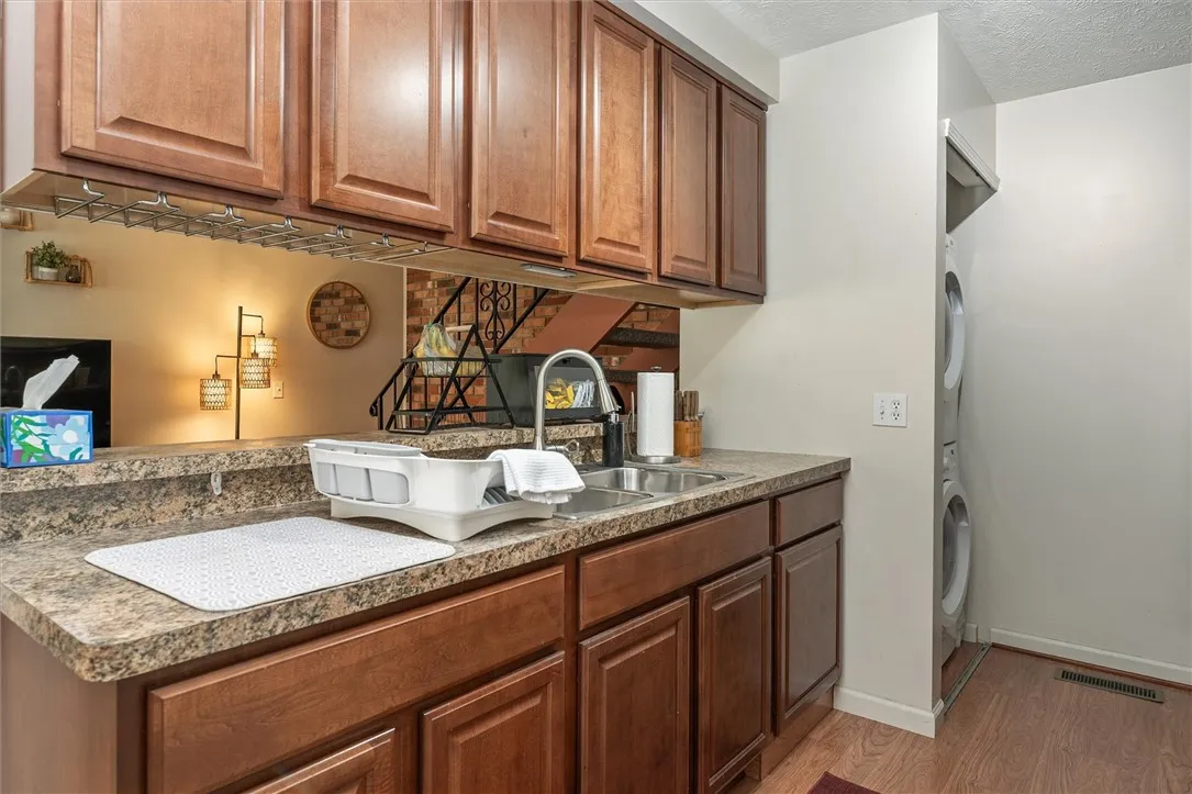 87 Milrace Drive, East Rochester, New York 14445, East Rochester, New York 14445, 2 Bedrooms Bedrooms, 5 Rooms Rooms,1 BathroomBathrooms,Residential Lease,Closed,87 Milrace Drive, East Rochester, New York 14445,0,R1640139