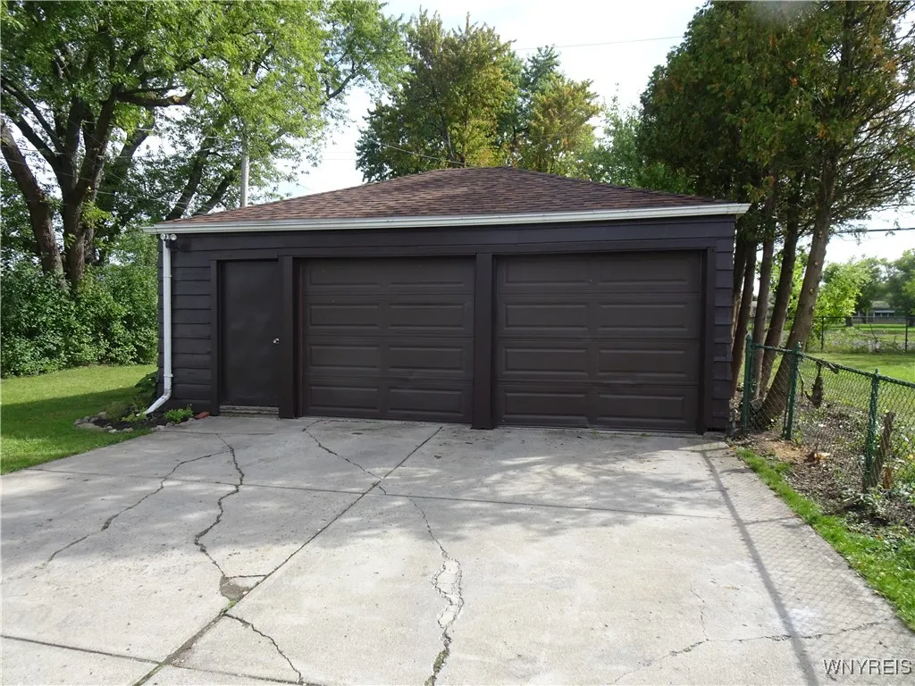 615 Starin Avenue, Buffalo, New York 14216, Buffalo, New York 14216, 4 Bedrooms Bedrooms, ,2 BathroomsBathrooms,Residential,For Sale,615 Starin Avenue, Buffalo, New York 14216,0,B1639965