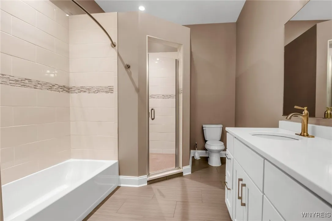 251 Main Street 300, Buffalo, New York 14203, Buffalo, New York 14203, 2 Bedrooms Bedrooms, 6 Rooms Rooms,2 BathroomsBathrooms,Residential,For Sale,251 Main Street 300, Buffalo, New York 14203,0,B1640154