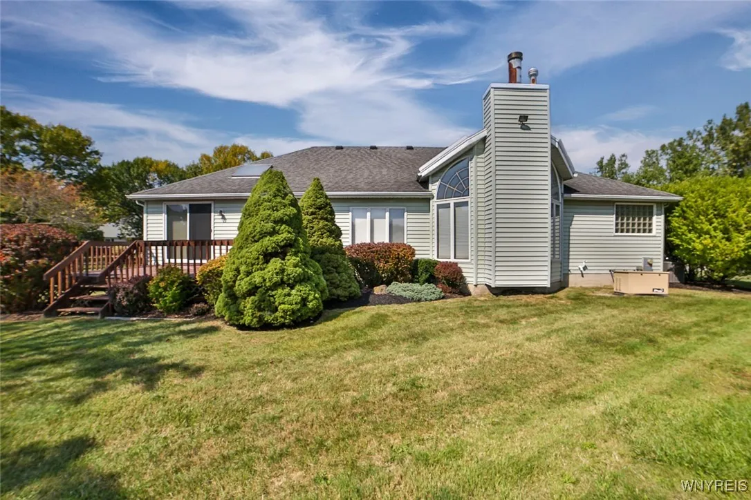 194 Meadow Spring Lane, Amherst, New York 14051, Amherst, New York 14051, 3 Bedrooms Bedrooms, 7 Rooms Rooms,2 BathroomsBathrooms,Residential,For Sale,194 Meadow Spring Lane, Amherst, New York 14051,0,B1639274