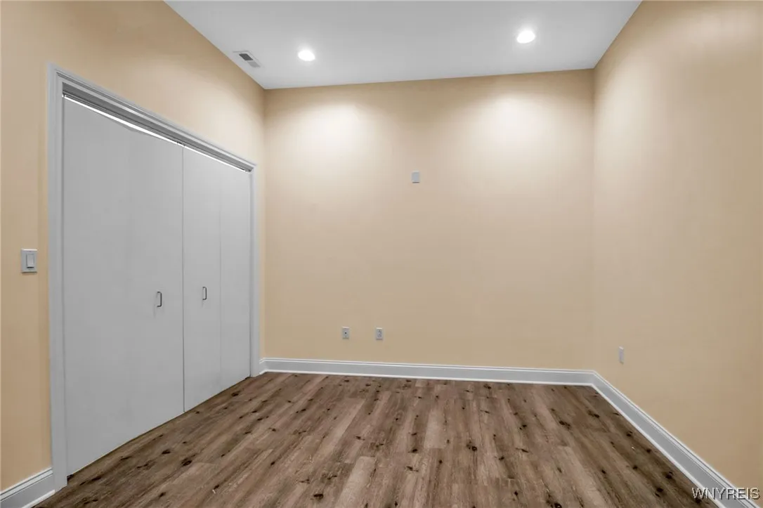 251 Main Street 400, Buffalo, New York 14203, Buffalo, New York 14203, 2 Bedrooms Bedrooms, 6 Rooms Rooms,2 BathroomsBathrooms,Residential,For Sale,251 Main Street 400, Buffalo, New York 14203,0,B1640174
