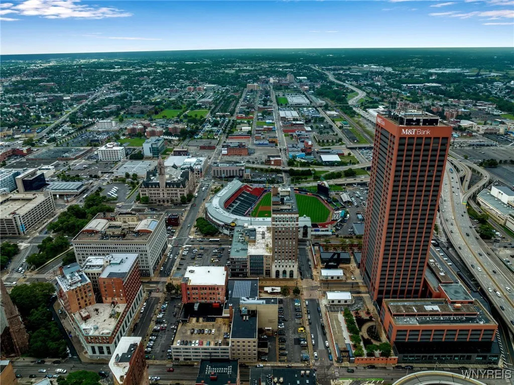 251 Main Street 400, Buffalo, New York 14203, Buffalo, New York 14203, 2 Bedrooms Bedrooms, 6 Rooms Rooms,2 BathroomsBathrooms,Residential,For Sale,251 Main Street 400, Buffalo, New York 14203,0,B1640174