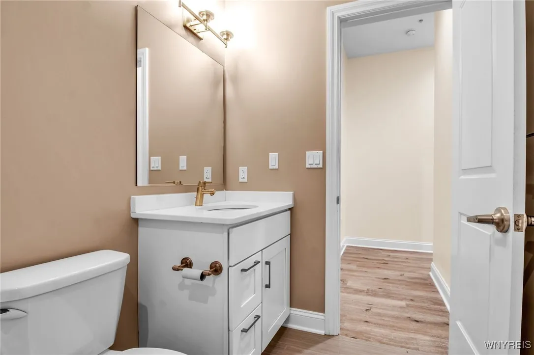 251 Main Street 400, Buffalo, New York 14203, Buffalo, New York 14203, 2 Bedrooms Bedrooms, 6 Rooms Rooms,2 BathroomsBathrooms,Residential,For Sale,251 Main Street 400, Buffalo, New York 14203,0,B1640174