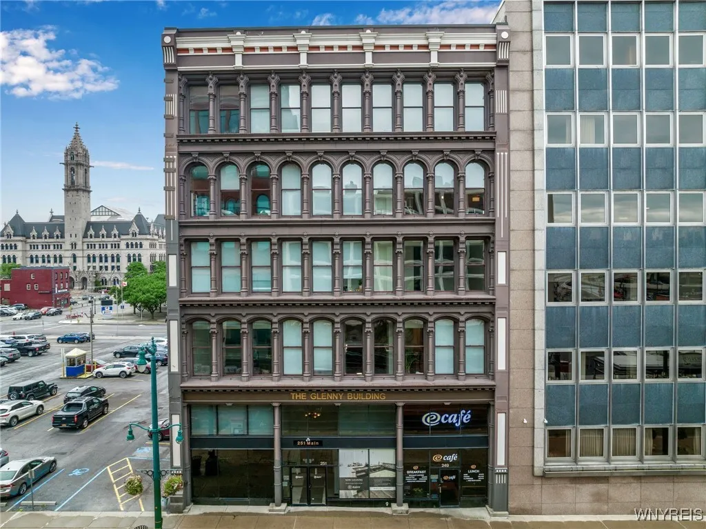 251 Main Street 400, Buffalo, New York 14203, Buffalo, New York 14203, 2 Bedrooms Bedrooms, 6 Rooms Rooms,2 BathroomsBathrooms,Residential,For Sale,251 Main Street 400, Buffalo, New York 14203,0,B1640174