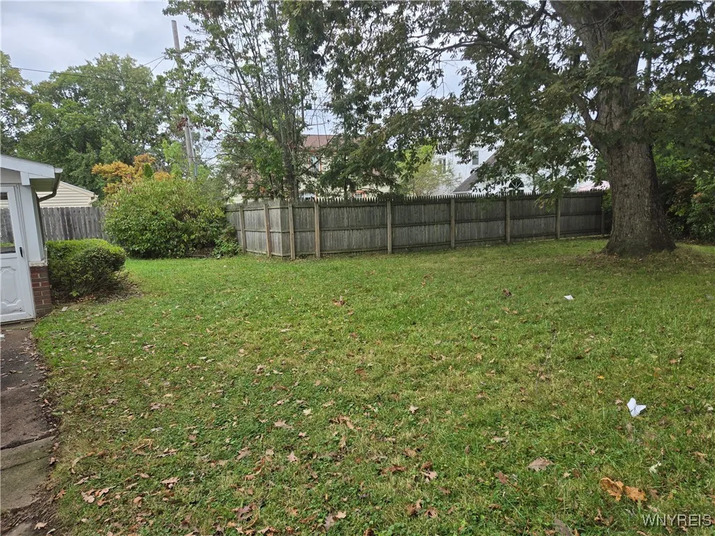 299 Burke Drive, Cheektowaga, New York 14215, Cheektowaga, New York 14215, 3 Bedrooms Bedrooms, 8 Rooms Rooms,1 BathroomBathrooms,Residential,For Sale,299 Burke Drive, Cheektowaga, New York 14215,0,B1639887
