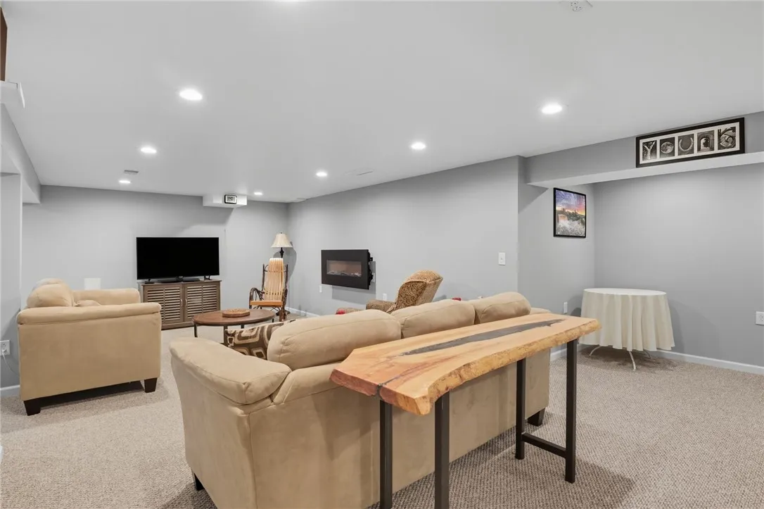 2 Laurie Crescent, Sweden, New York 14420, Sweden, New York 14420, 2 Bedrooms Bedrooms, 6 Rooms Rooms,3 BathroomsBathrooms,Residential,For Sale,2 Laurie Crescent, Sweden, New York 14420,0,R1639982