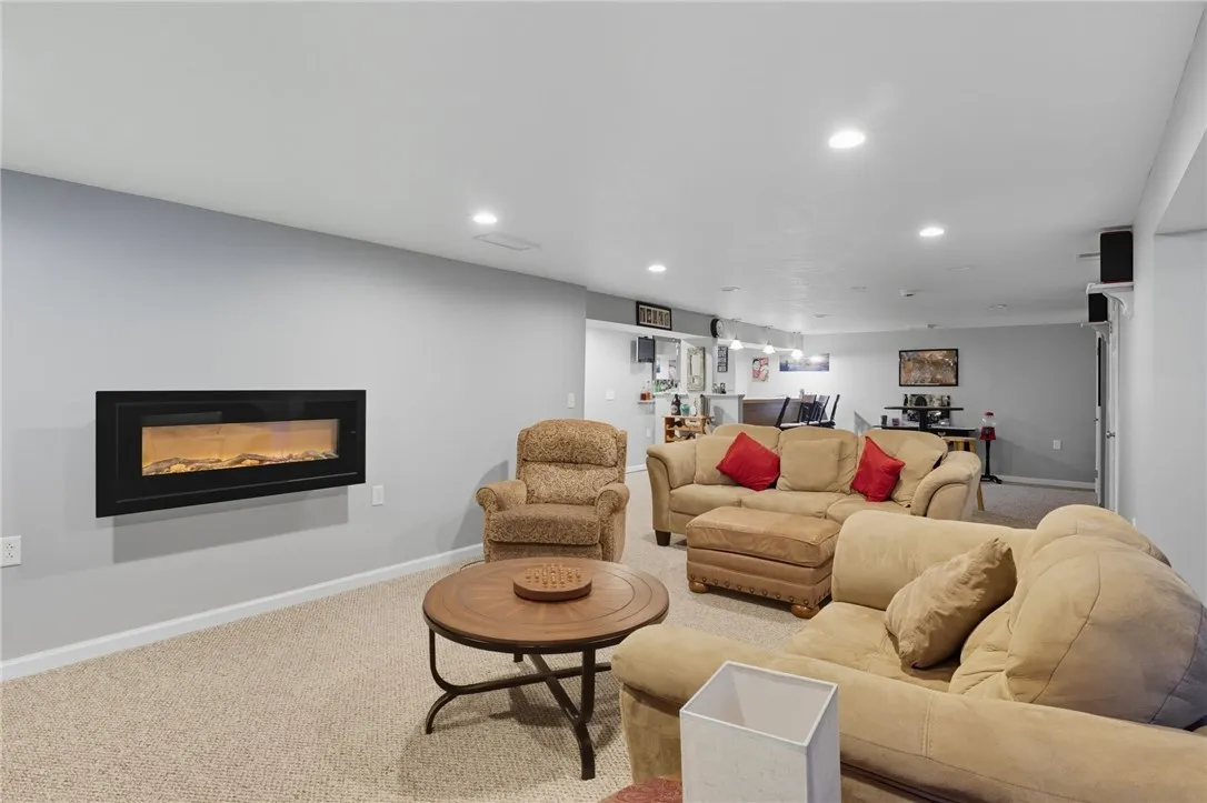 2 Laurie Crescent, Sweden, New York 14420, Sweden, New York 14420, 2 Bedrooms Bedrooms, 6 Rooms Rooms,3 BathroomsBathrooms,Residential,For Sale,2 Laurie Crescent, Sweden, New York 14420,0,R1639982