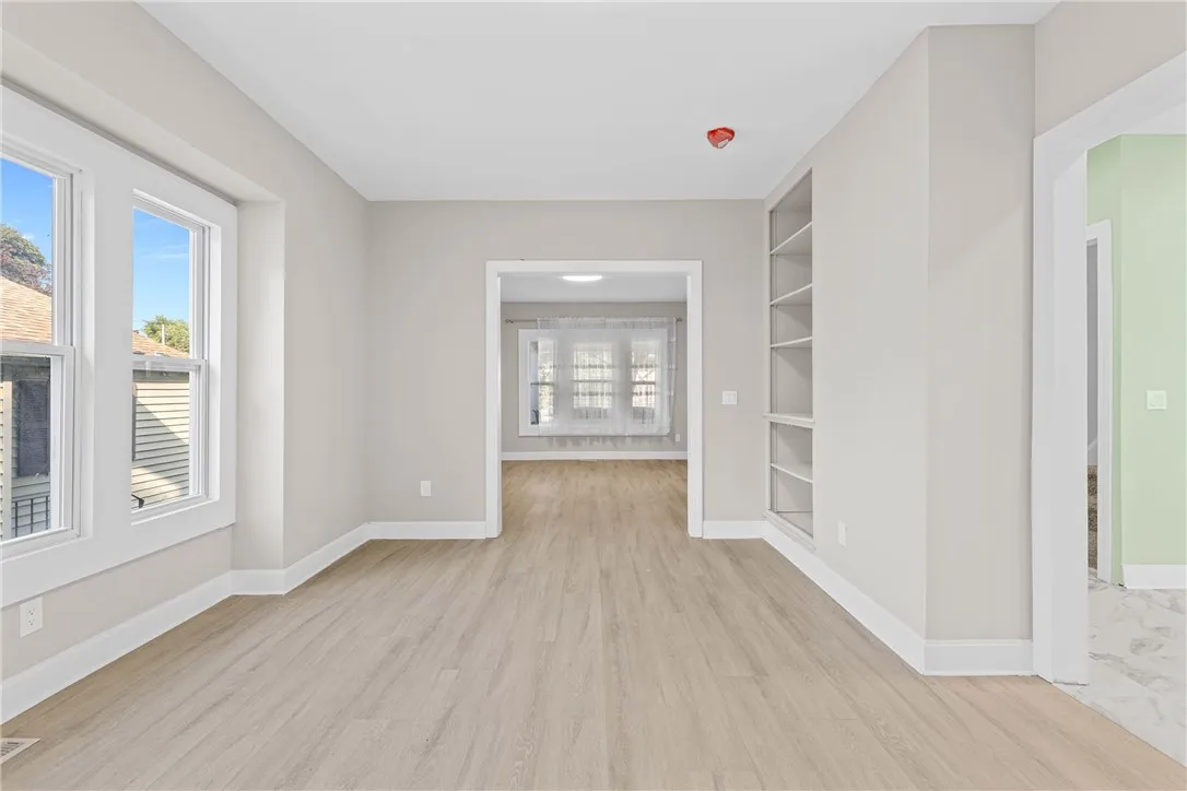 249 Burrows Street, Rochester, New York 14606, Rochester, New York 14606, 5 Bedrooms Bedrooms, 10 Rooms Rooms,2 BathroomsBathrooms,Residential,Closed,249 Burrows Street, Rochester, New York 14606,0,R1639416