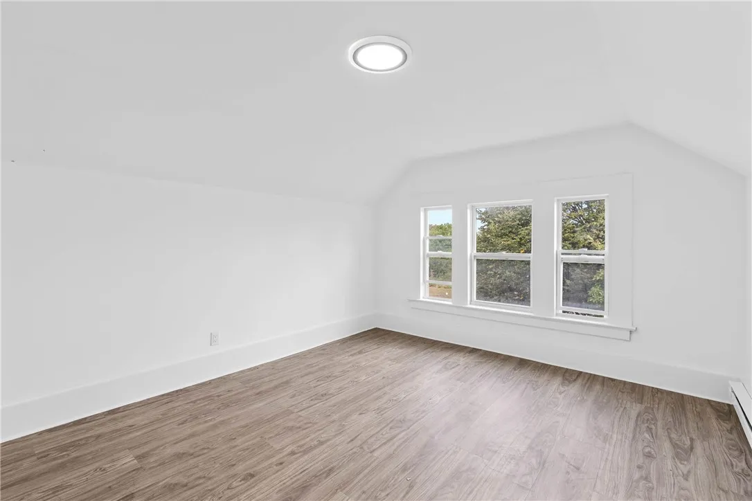 249 Burrows Street, Rochester, New York 14606, Rochester, New York 14606, 5 Bedrooms Bedrooms, 10 Rooms Rooms,2 BathroomsBathrooms,Residential,Closed,249 Burrows Street, Rochester, New York 14606,0,R1639416