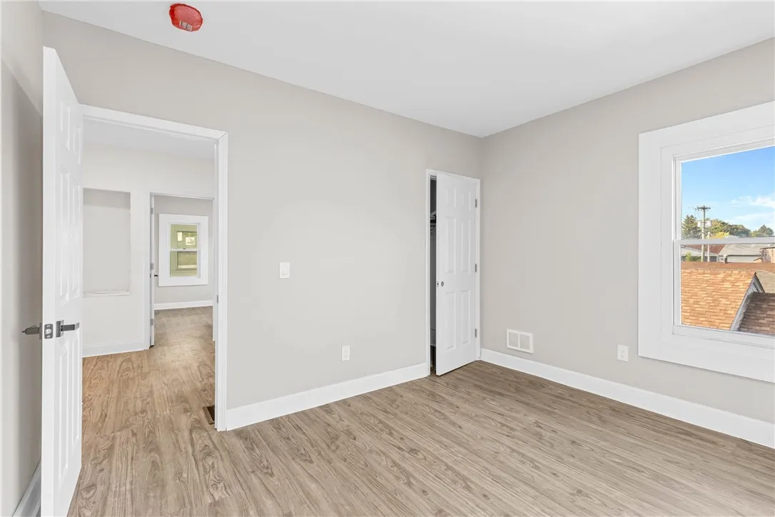 249 Burrows Street, Rochester, New York 14606, Rochester, New York 14606, 5 Bedrooms Bedrooms, 10 Rooms Rooms,2 BathroomsBathrooms,Residential,Closed,249 Burrows Street, Rochester, New York 14606,0,R1639416