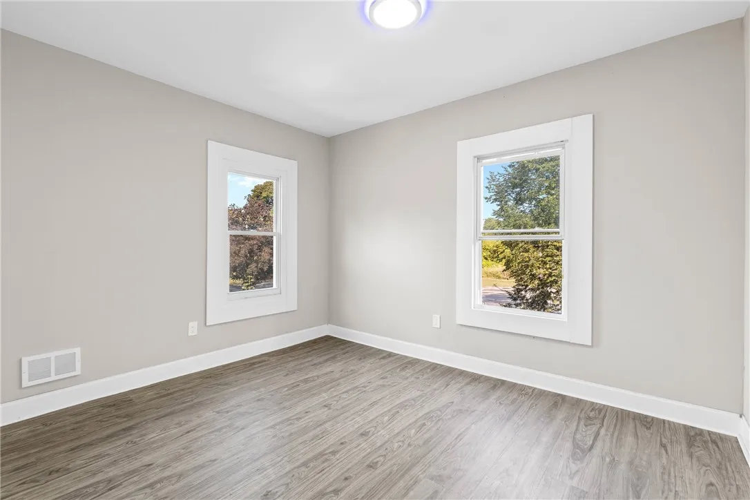 249 Burrows Street, Rochester, New York 14606, Rochester, New York 14606, 5 Bedrooms Bedrooms, 10 Rooms Rooms,2 BathroomsBathrooms,Residential,Closed,249 Burrows Street, Rochester, New York 14606,0,R1639416