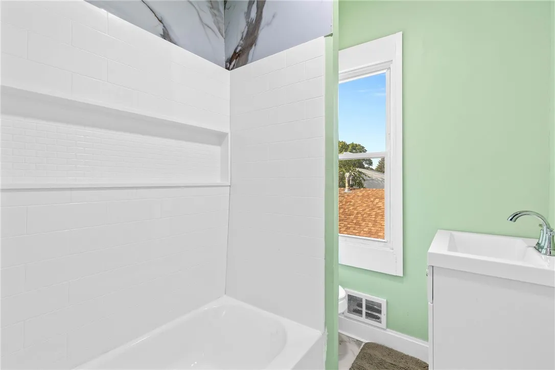 249 Burrows Street, Rochester, New York 14606, Rochester, New York 14606, 5 Bedrooms Bedrooms, 10 Rooms Rooms,2 BathroomsBathrooms,Residential,Closed,249 Burrows Street, Rochester, New York 14606,0,R1639416