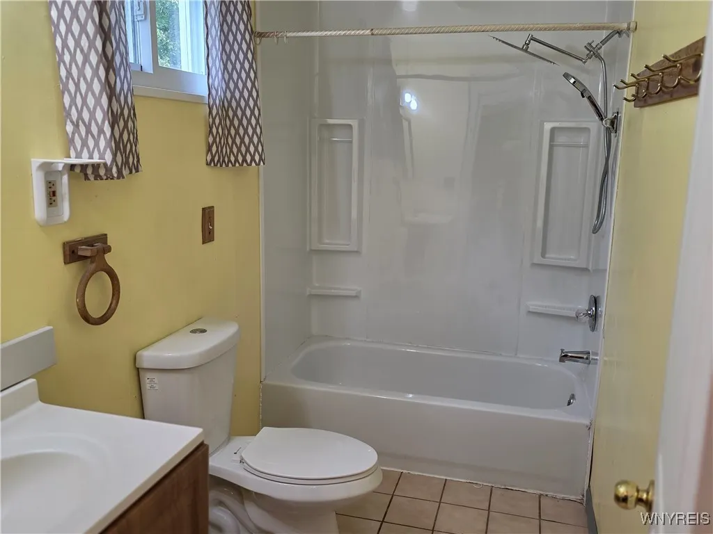Lower full bath