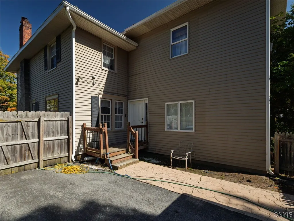 150 Bishop Street, Watertown City, New York 13601, Watertown City, New York 13601, 4 Bedrooms Bedrooms, 9 Rooms Rooms,2 BathroomsBathrooms,Residential,For Sale,150 Bishop Street, Watertown City, New York 13601,0,S1640234