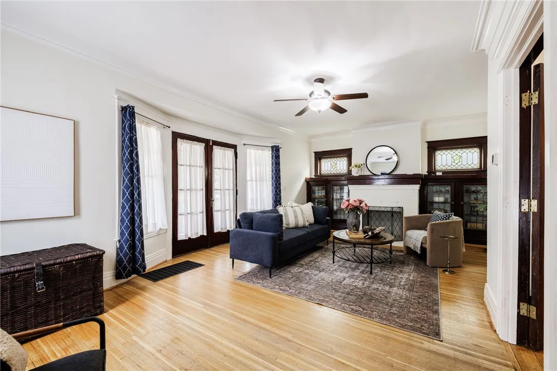 563 Melville St, Rochester, New York 14609, Rochester, New York 14609, 5 Bedrooms Bedrooms, 8 Rooms Rooms,2 BathroomsBathrooms,Residential,Closed,563 Melville St, Rochester, New York 14609,0,R1637061