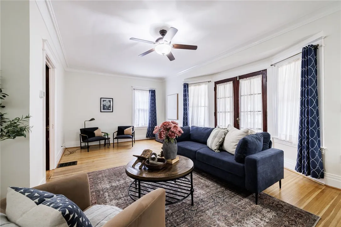 563 Melville St, Rochester, New York 14609, Rochester, New York 14609, 5 Bedrooms Bedrooms, 8 Rooms Rooms,2 BathroomsBathrooms,Residential,Closed,563 Melville St, Rochester, New York 14609,0,R1637061