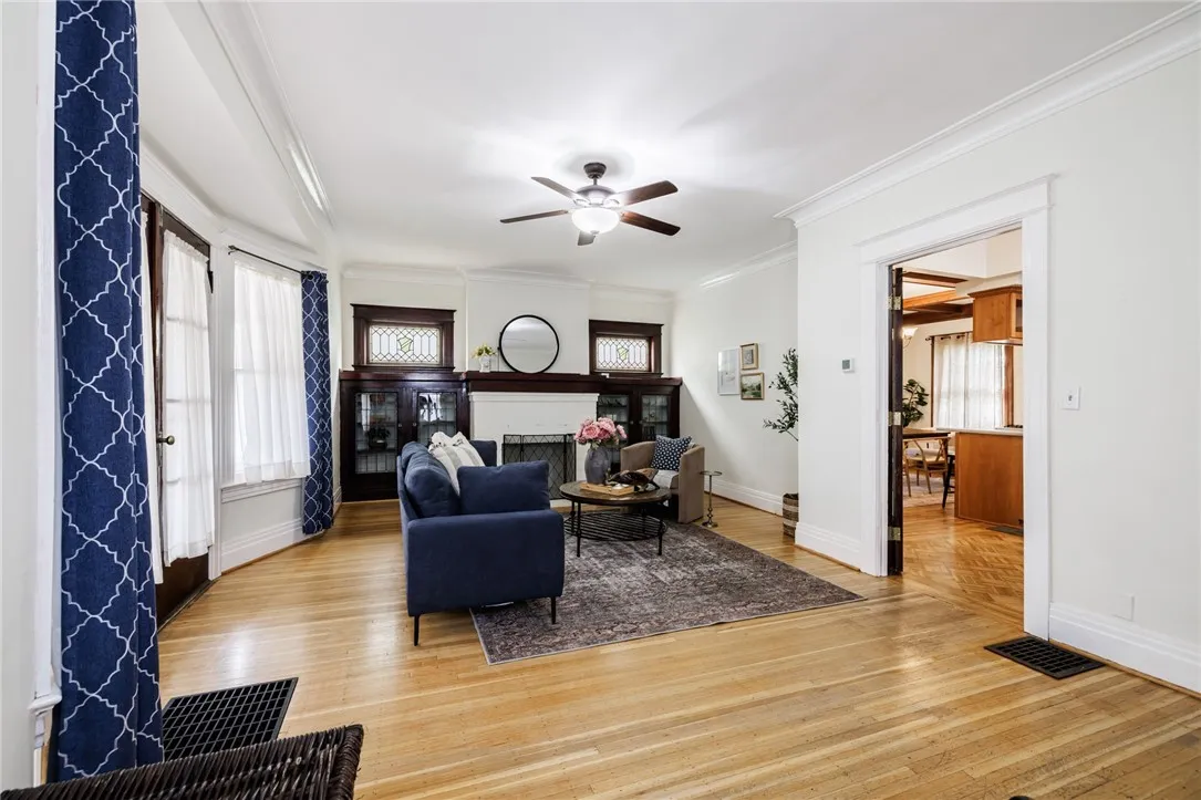 563 Melville St, Rochester, New York 14609, Rochester, New York 14609, 5 Bedrooms Bedrooms, 8 Rooms Rooms,2 BathroomsBathrooms,Residential,Closed,563 Melville St, Rochester, New York 14609,0,R1637061