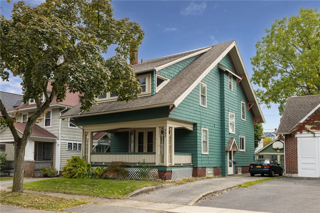 563 Melville St, Rochester, New York 14609, Rochester, New York 14609, 5 Bedrooms Bedrooms, 8 Rooms Rooms,2 BathroomsBathrooms,Residential,Closed,563 Melville St, Rochester, New York 14609,0,R1637061