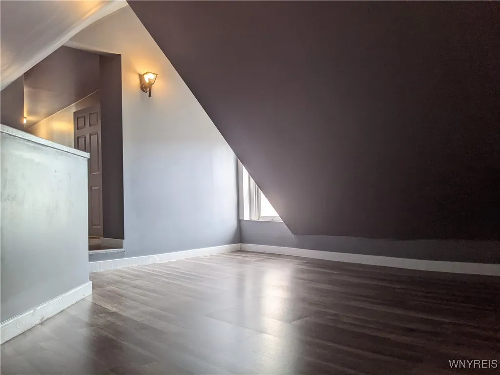 Second floor, bonus room #1