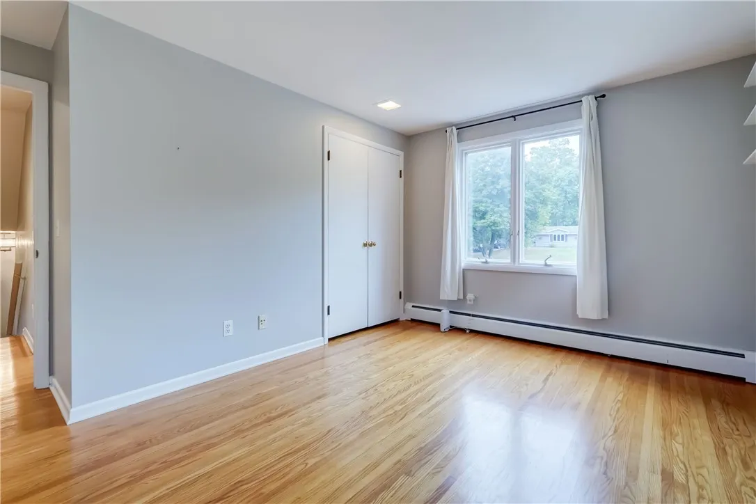 1 Mill Valley Rd, Perinton, New York 14534, Perinton, New York 14534, 5 Bedrooms Bedrooms, 9 Rooms Rooms,2 BathroomsBathrooms,Residential,Closed,1 Mill Valley Rd, Perinton, New York 14534,0,R1637940