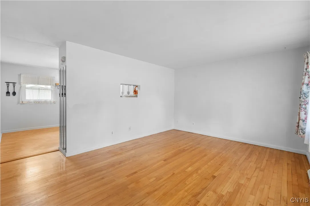 107 Hardcastle Avenue, Whitestown, New York 13492, Whitestown, New York 13492, 3 Bedrooms Bedrooms, 5 Rooms Rooms,1 BathroomBathrooms,Residential,Closed,107 Hardcastle Avenue, Whitestown, New York 13492,0,S1638746