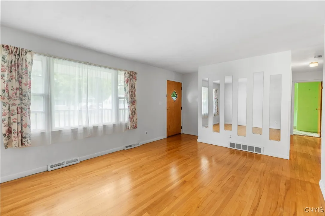 107 Hardcastle Avenue, Whitestown, New York 13492, Whitestown, New York 13492, 3 Bedrooms Bedrooms, 5 Rooms Rooms,1 BathroomBathrooms,Residential,Closed,107 Hardcastle Avenue, Whitestown, New York 13492,0,S1638746