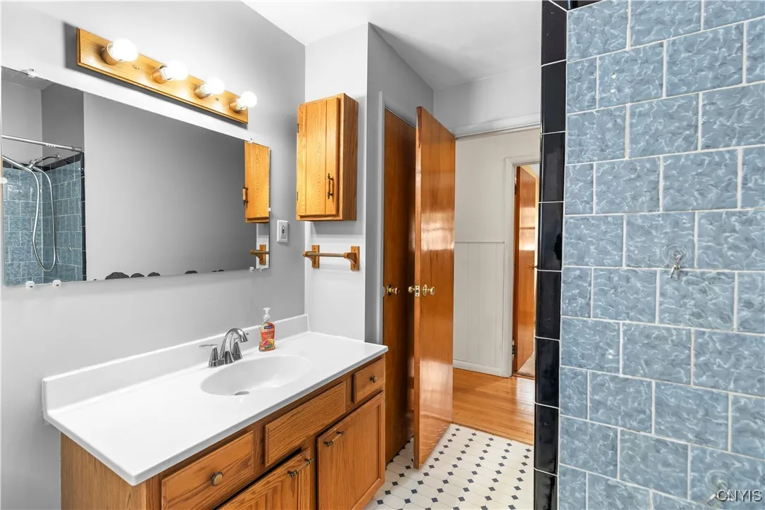 107 Hardcastle Avenue, Whitestown, New York 13492, Whitestown, New York 13492, 3 Bedrooms Bedrooms, 5 Rooms Rooms,1 BathroomBathrooms,Residential,Closed,107 Hardcastle Avenue, Whitestown, New York 13492,0,S1638746