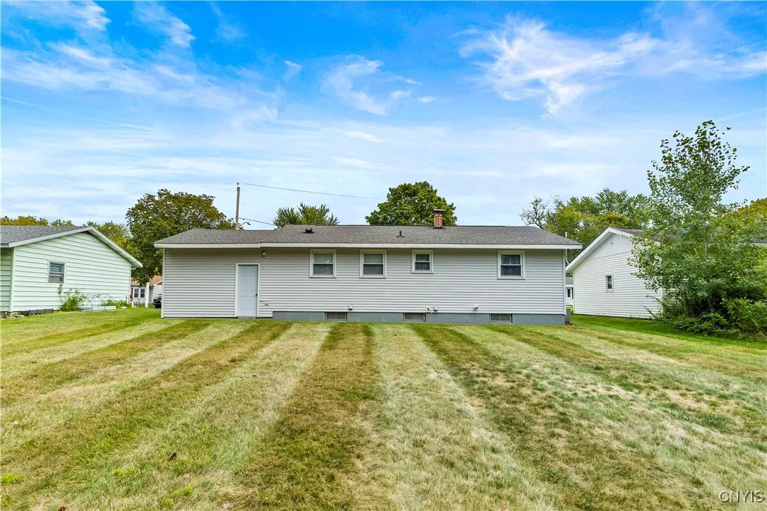 107 Hardcastle Avenue, Whitestown, New York 13492, Whitestown, New York 13492, 3 Bedrooms Bedrooms, 5 Rooms Rooms,1 BathroomBathrooms,Residential,Closed,107 Hardcastle Avenue, Whitestown, New York 13492,0,S1638746