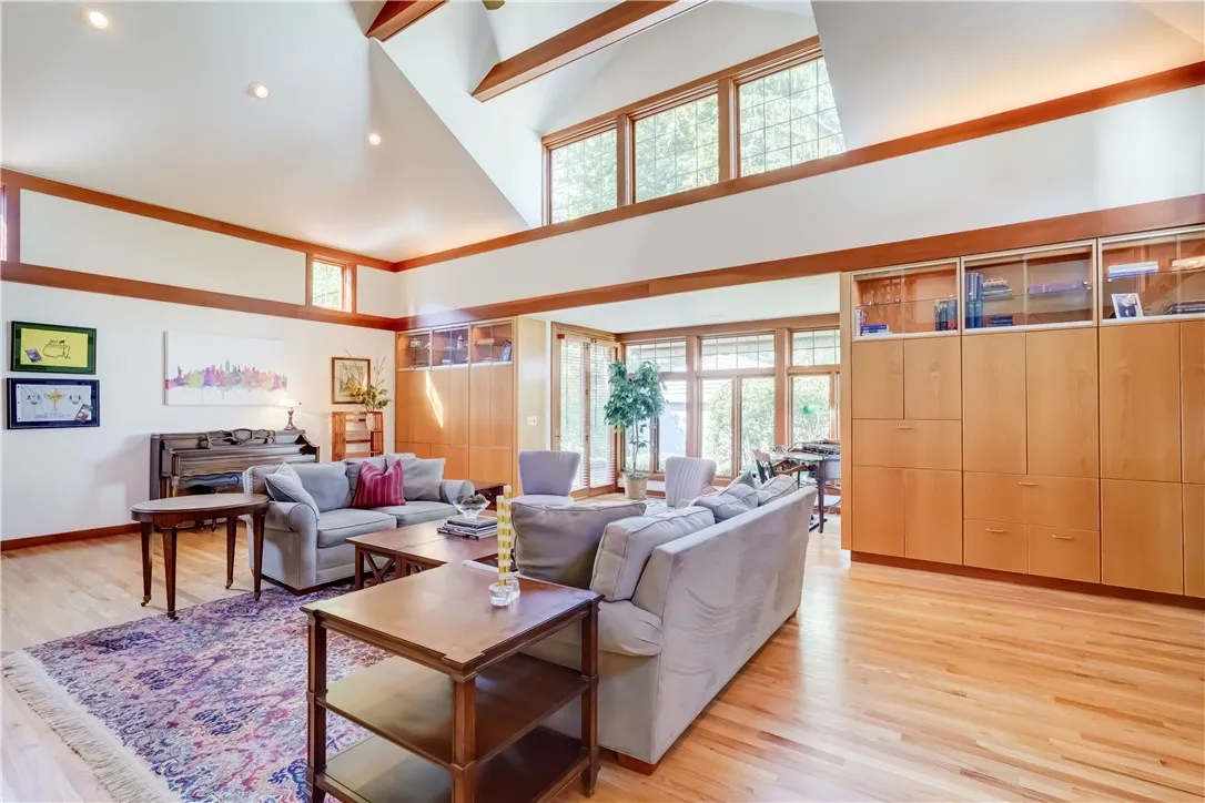 77 Eastland Avenue, Brighton, New York 14618, Brighton, New York 14618, 3 Bedrooms Bedrooms, 8 Rooms Rooms,2 BathroomsBathrooms,Residential,Closed,77 Eastland Avenue, Brighton, New York 14618,0,R1632787