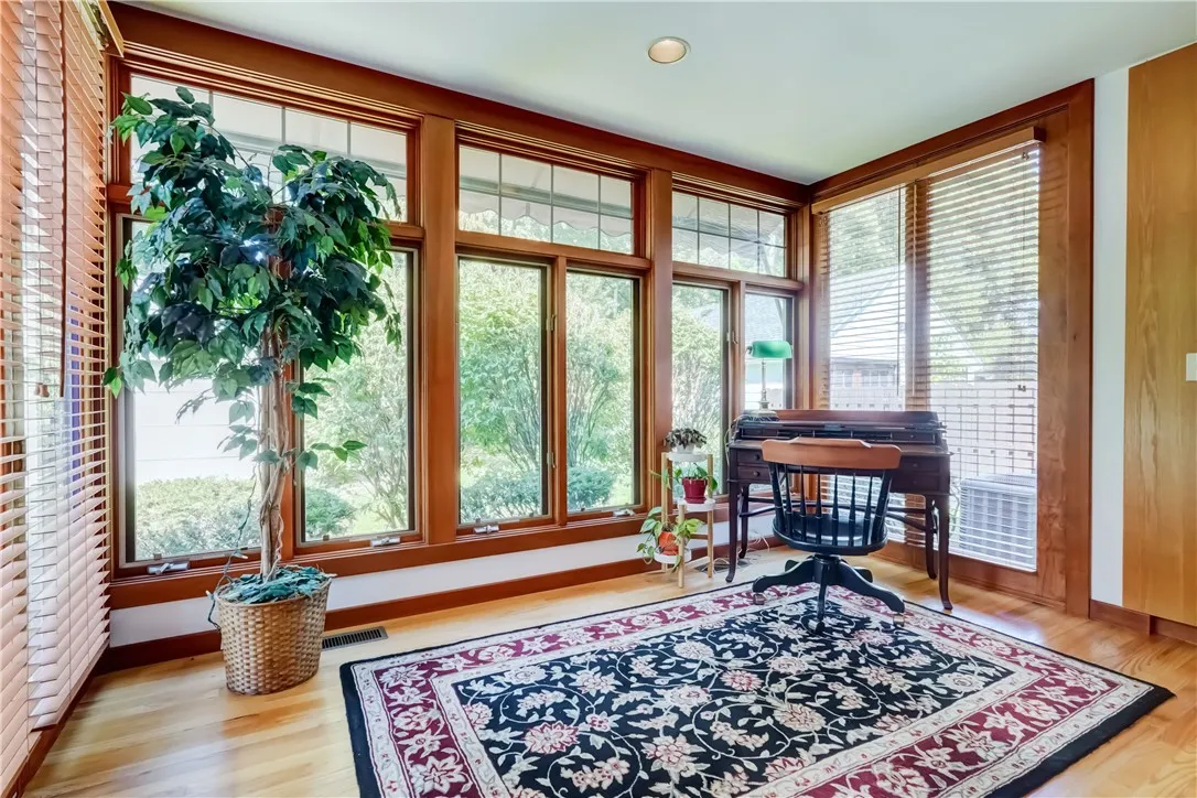 77 Eastland Avenue, Brighton, New York 14618, Brighton, New York 14618, 3 Bedrooms Bedrooms, 8 Rooms Rooms,2 BathroomsBathrooms,Residential,Closed,77 Eastland Avenue, Brighton, New York 14618,0,R1632787