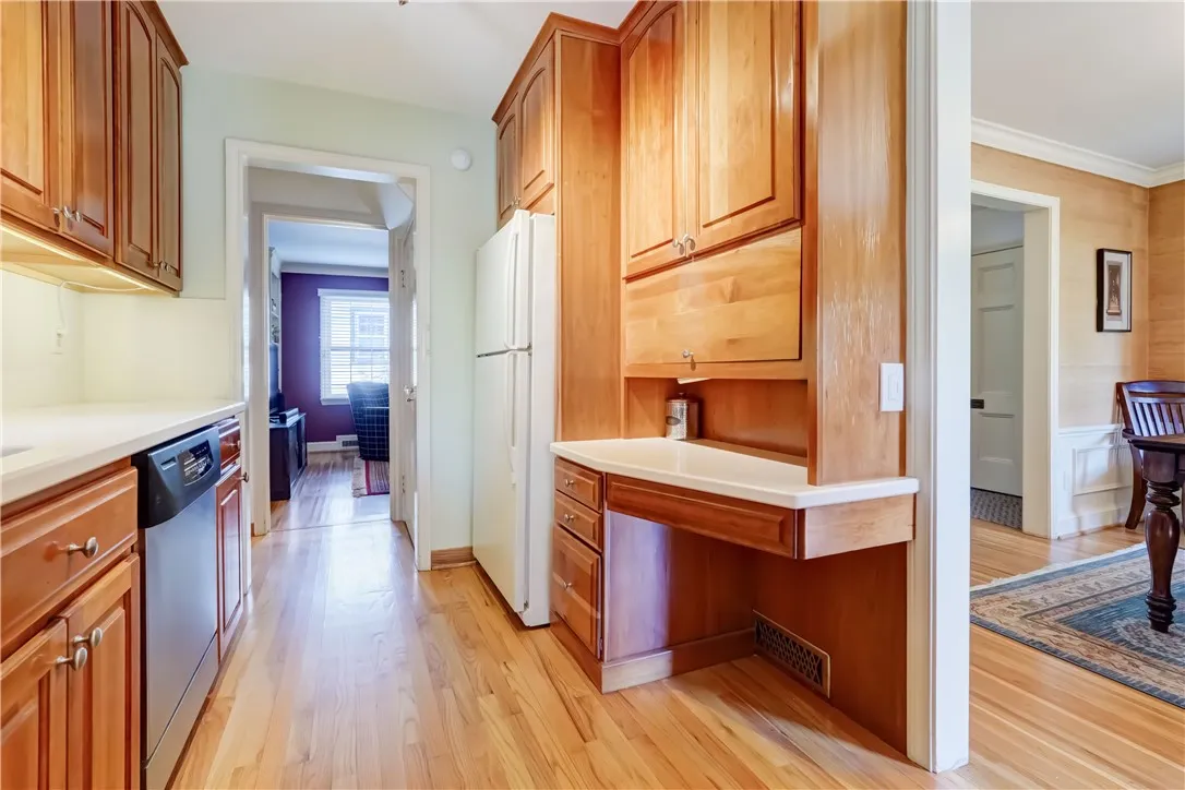 77 Eastland Avenue, Brighton, New York 14618, Brighton, New York 14618, 3 Bedrooms Bedrooms, 8 Rooms Rooms,2 BathroomsBathrooms,Residential,Closed,77 Eastland Avenue, Brighton, New York 14618,0,R1632787