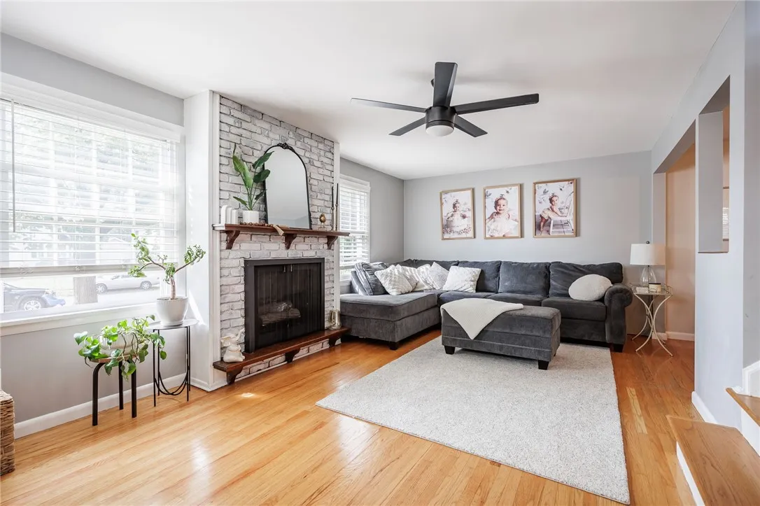 250 Ridgewood Road, Greece, New York 14626, Greece, New York 14626, 4 Bedrooms Bedrooms, 7 Rooms Rooms,1 BathroomBathrooms,Residential,Closed,250 Ridgewood Road, Greece, New York 14626,0,R1639542