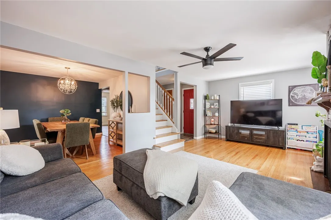 250 Ridgewood Road, Greece, New York 14626, Greece, New York 14626, 4 Bedrooms Bedrooms, 7 Rooms Rooms,1 BathroomBathrooms,Residential,Closed,250 Ridgewood Road, Greece, New York 14626,0,R1639542