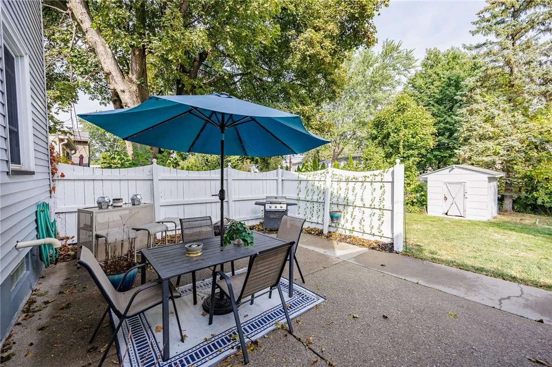 250 Ridgewood Road, Greece, New York 14626, Greece, New York 14626, 4 Bedrooms Bedrooms, 7 Rooms Rooms,1 BathroomBathrooms,Residential,Closed,250 Ridgewood Road, Greece, New York 14626,0,R1639542