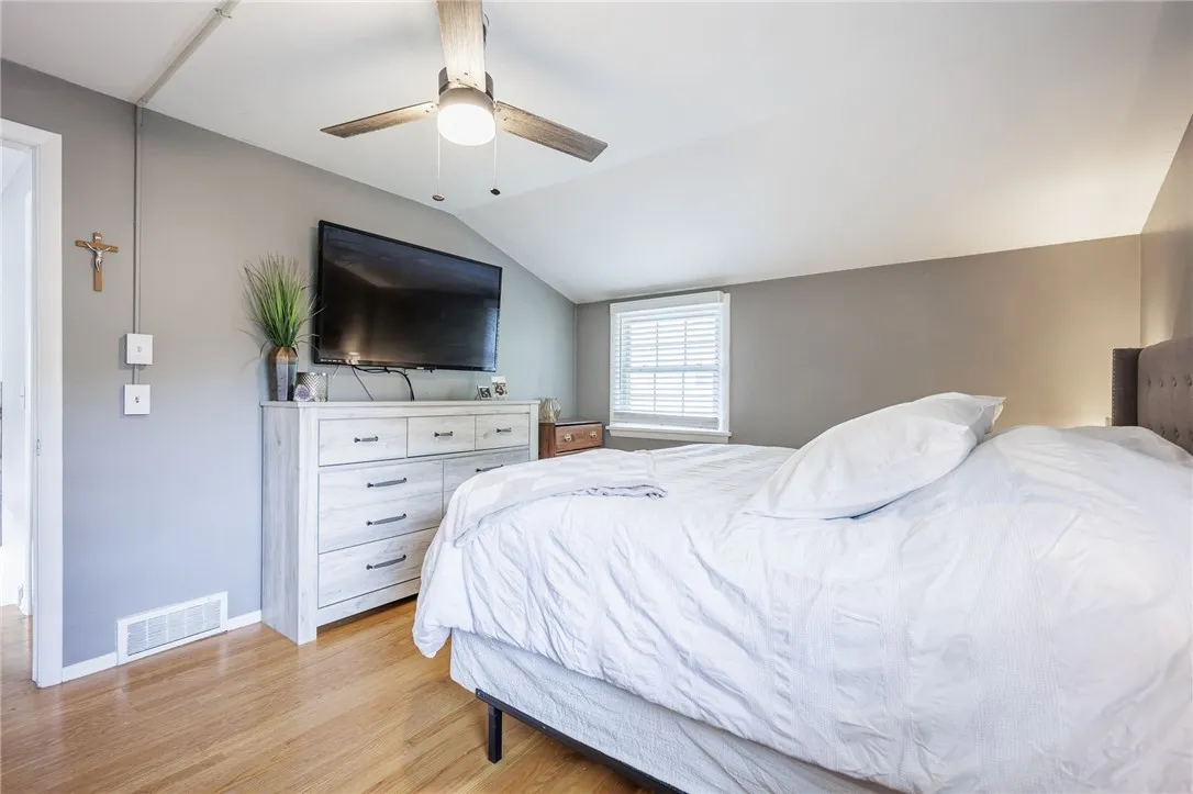 250 Ridgewood Road, Greece, New York 14626, Greece, New York 14626, 4 Bedrooms Bedrooms, 7 Rooms Rooms,1 BathroomBathrooms,Residential,Closed,250 Ridgewood Road, Greece, New York 14626,0,R1639542