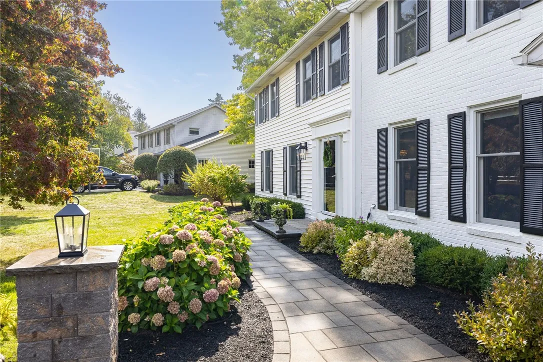 10 Cranston Road, Pittsford, New York 14534, Pittsford, New York 14534, 5 Bedrooms Bedrooms, 8 Rooms Rooms,2 BathroomsBathrooms,Residential,Closed,10 Cranston Road, Pittsford, New York 14534,0,R1640202