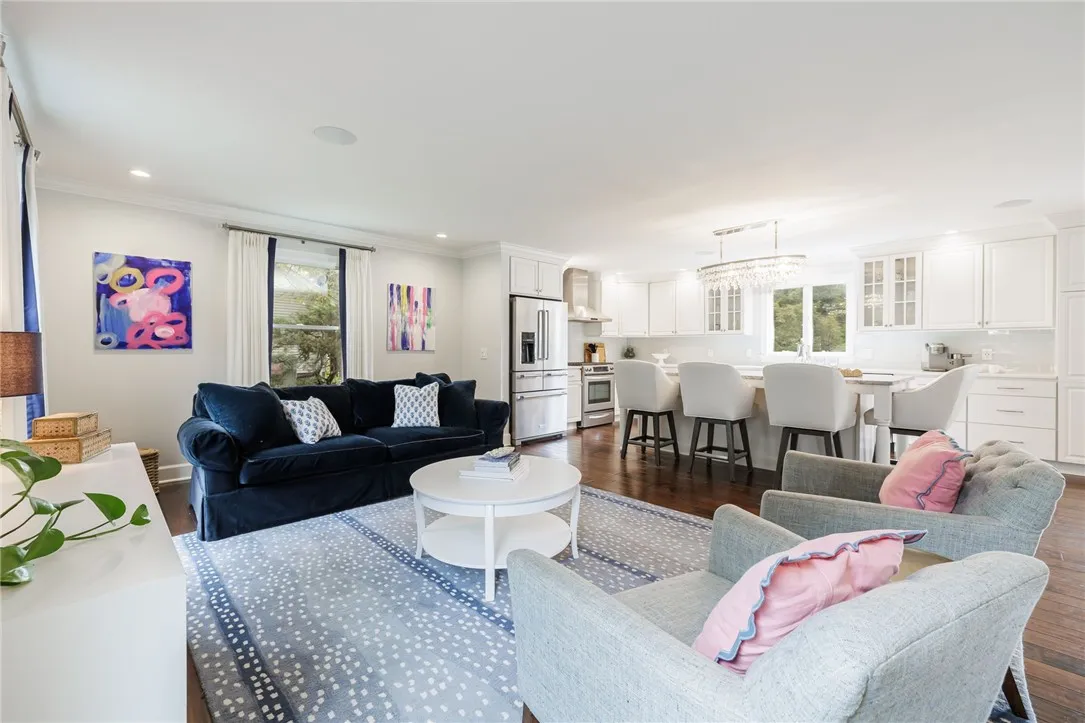 10 Cranston Road, Pittsford, New York 14534, Pittsford, New York 14534, 5 Bedrooms Bedrooms, 8 Rooms Rooms,2 BathroomsBathrooms,Residential,Closed,10 Cranston Road, Pittsford, New York 14534,0,R1640202