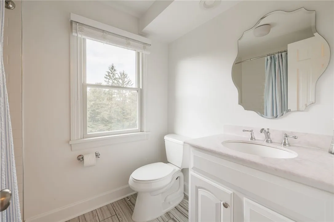 10 Cranston Road, Pittsford, New York 14534, Pittsford, New York 14534, 5 Bedrooms Bedrooms, 8 Rooms Rooms,2 BathroomsBathrooms,Residential,Closed,10 Cranston Road, Pittsford, New York 14534,0,R1640202