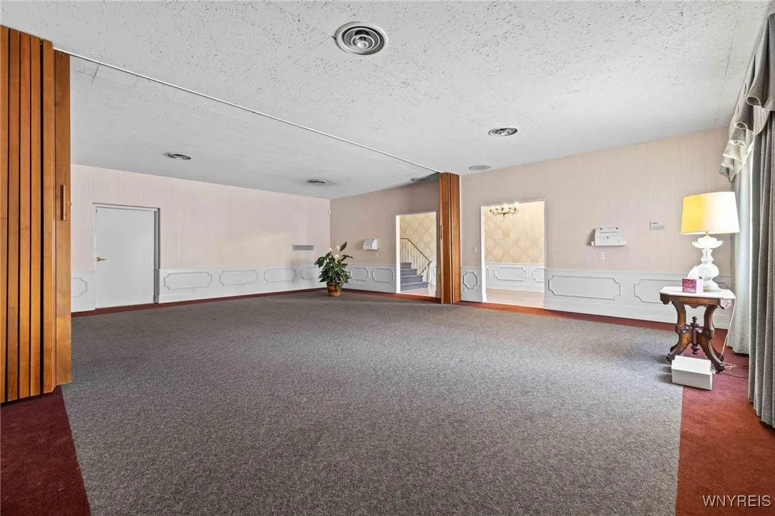 1975 Seneca Street, Buffalo, New York 14210, Buffalo, New York 14210, ,Commercial Sale,For Sale,1975 Seneca Street, Buffalo, New York 14210,0,B1639363