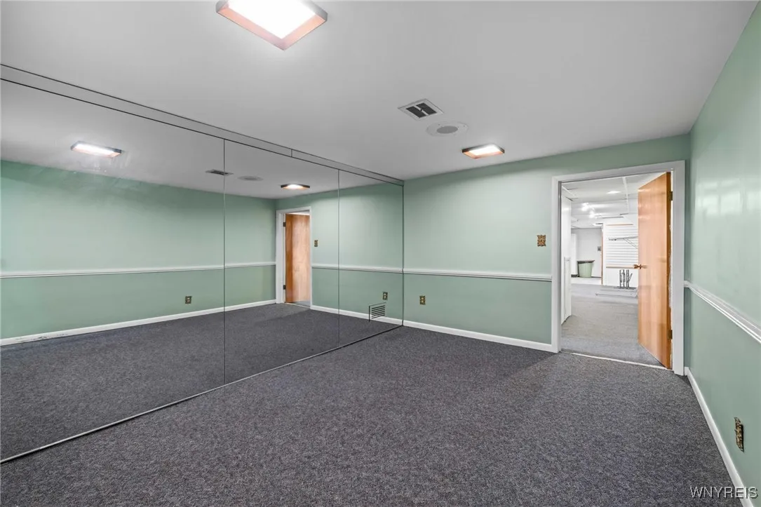 1975 Seneca Street, Buffalo, New York 14210, Buffalo, New York 14210, ,Commercial Sale,For Sale,1975 Seneca Street, Buffalo, New York 14210,0,B1639363