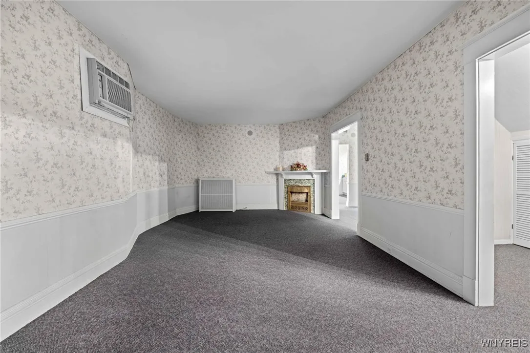 1975 Seneca Street, Buffalo, New York 14210, Buffalo, New York 14210, ,Commercial Sale,For Sale,1975 Seneca Street, Buffalo, New York 14210,0,B1639363