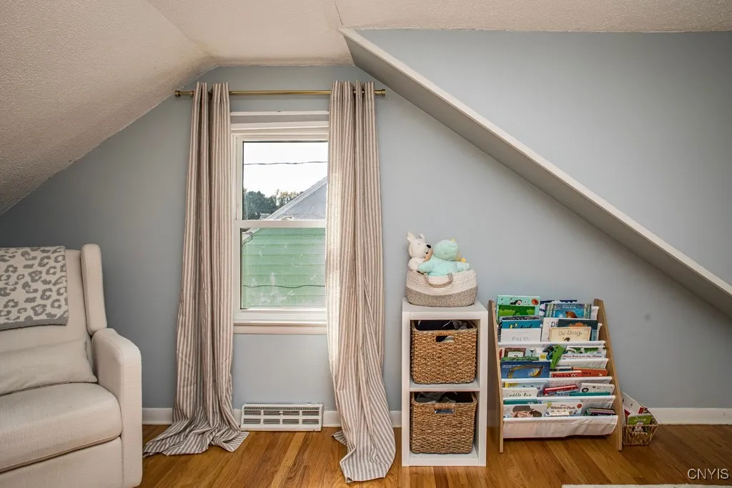 211 Hunt Drive, Manlius, New York 13066, Manlius, New York 13066, 3 Bedrooms Bedrooms, 6 Rooms Rooms,2 BathroomsBathrooms,Residential,Closed,211 Hunt Drive, Manlius, New York 13066,0,S1638436