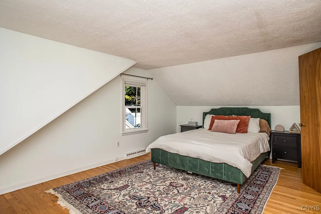 211 Hunt Drive, Manlius, New York 13066, Manlius, New York 13066, 3 Bedrooms Bedrooms, 6 Rooms Rooms,2 BathroomsBathrooms,Residential,Closed,211 Hunt Drive, Manlius, New York 13066,0,S1638436