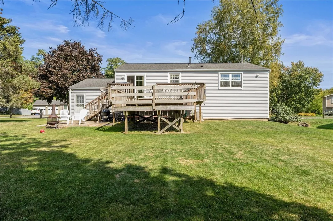 1531 Elderberry Circle, Walworth, New York 14568, Walworth, New York 14568, 3 Bedrooms Bedrooms, 7 Rooms Rooms,1 BathroomBathrooms,Residential,Closed,1531 Elderberry Circle, Walworth, New York 14568,0,R1640185