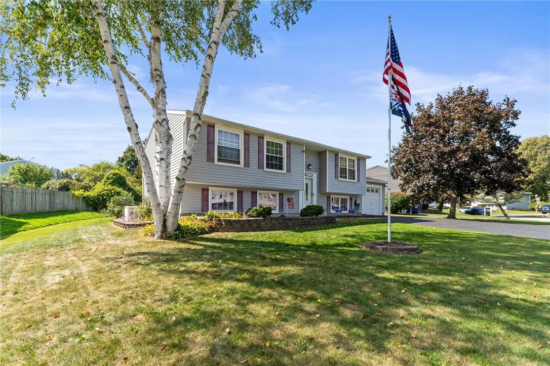 1531 Elderberry Circle, Walworth, New York 14568, Walworth, New York 14568, 3 Bedrooms Bedrooms, 7 Rooms Rooms,1 BathroomBathrooms,Residential,Closed,1531 Elderberry Circle, Walworth, New York 14568,0,R1640185