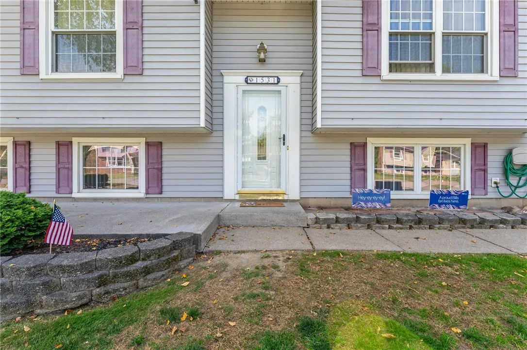 1531 Elderberry Circle, Walworth, New York 14568, Walworth, New York 14568, 3 Bedrooms Bedrooms, 7 Rooms Rooms,1 BathroomBathrooms,Residential,Closed,1531 Elderberry Circle, Walworth, New York 14568,0,R1640185