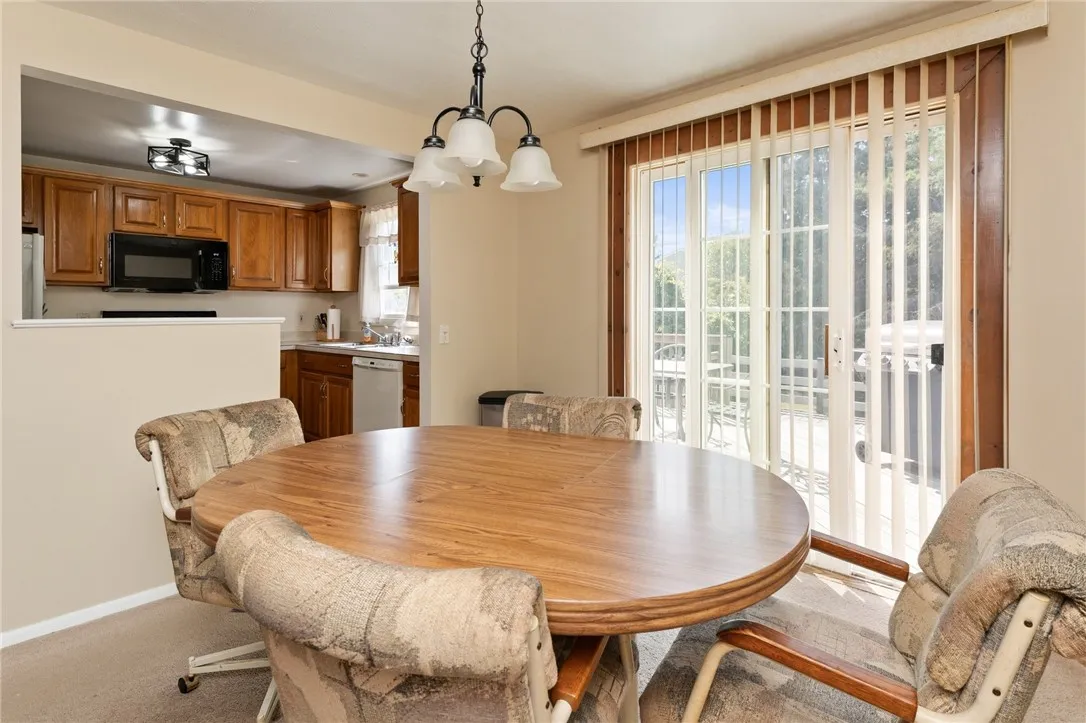 1531 Elderberry Circle, Walworth, New York 14568, Walworth, New York 14568, 3 Bedrooms Bedrooms, 7 Rooms Rooms,1 BathroomBathrooms,Residential,Closed,1531 Elderberry Circle, Walworth, New York 14568,0,R1640185