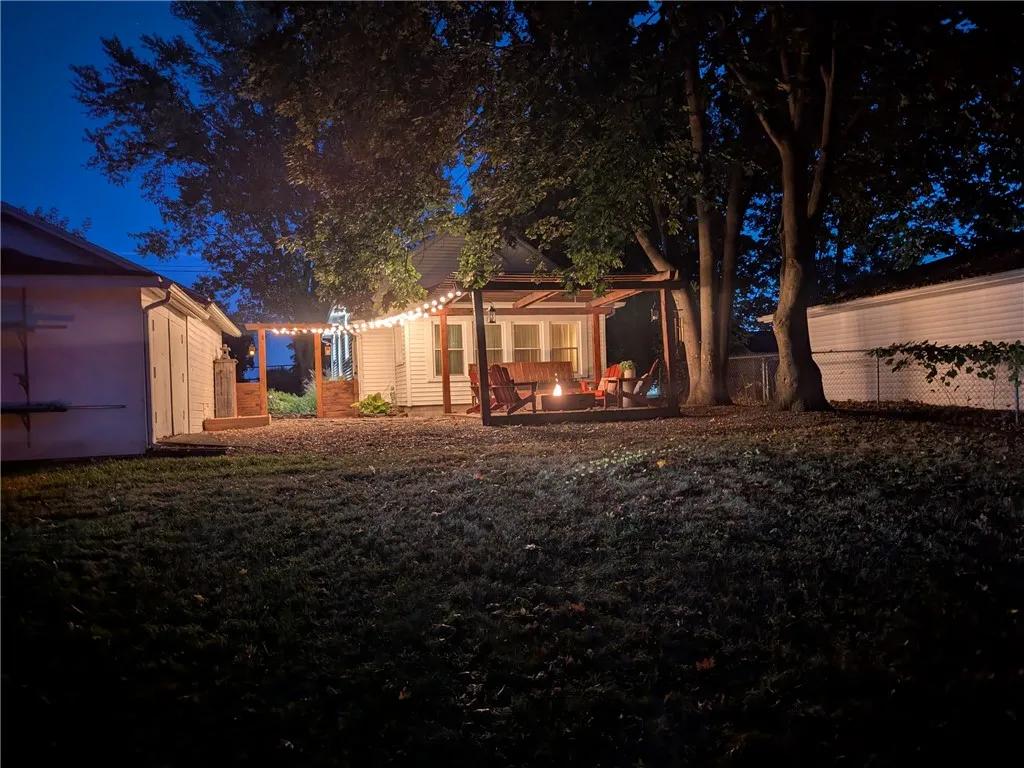 162 Chestnut Ridge Road, Chili, New York 14624, Chili, New York 14624, 3 Bedrooms Bedrooms, 7 Rooms Rooms,2 BathroomsBathrooms,Residential,Closed,162 Chestnut Ridge Road, Chili, New York 14624,0,R1637937