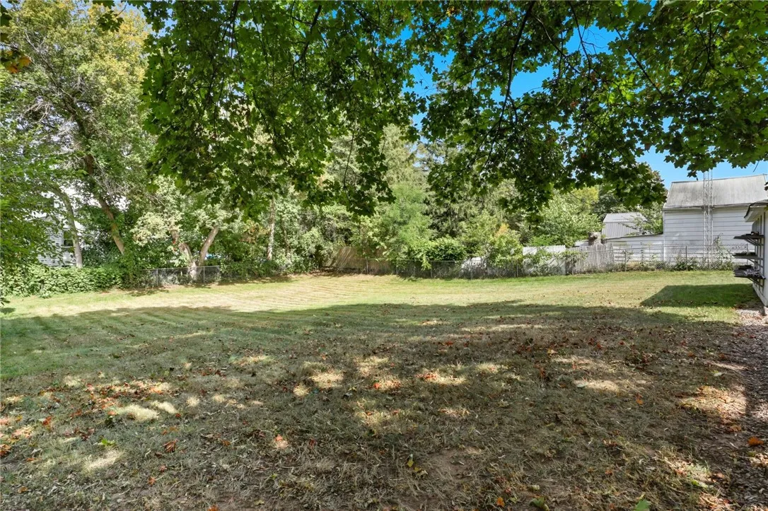 162 Chestnut Ridge Road, Chili, New York 14624, Chili, New York 14624, 3 Bedrooms Bedrooms, 7 Rooms Rooms,2 BathroomsBathrooms,Residential,Closed,162 Chestnut Ridge Road, Chili, New York 14624,0,R1637937